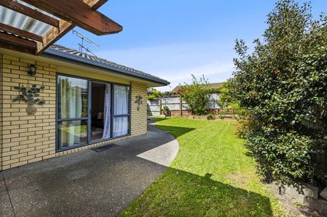 Photo of property in 19 Reybert Place, Massey, Auckland, 0614