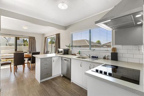 Photo of property in 19 Joshua Lane, Hamilton East, Hamilton, 3216