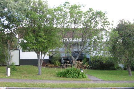 Photo of property in 2/2 Galloway Crescent, Farm Cove, Auckland, 2012