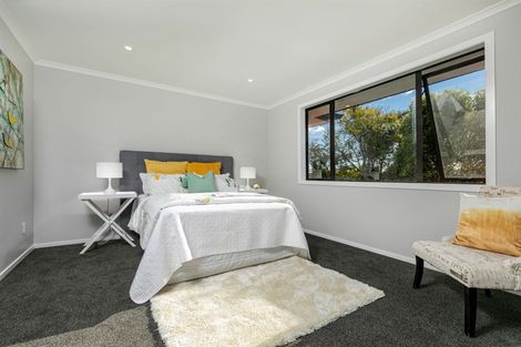 Photo of property in 8 Gordon Stanley Drive, Massey, Auckland, 0614