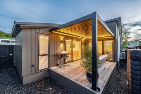 Photo of property in 16b Cairngorm Place, Highland Park, Auckland, 2010