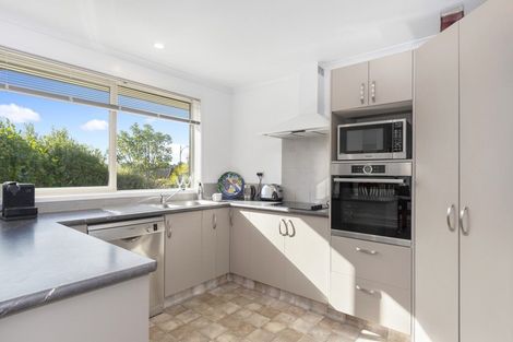 Photo of property in 24 Galloway Crescent, Pyes Pa, Tauranga, 3112
