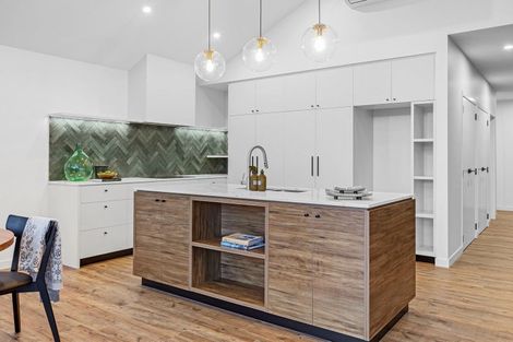 Photo of property in 5 Pekapeka Lane, Poike, Tauranga, 3112