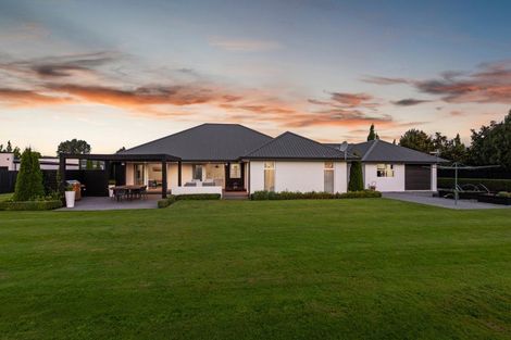 Photo of property in 12 Quarters Place, Halswell, Christchurch, 8025