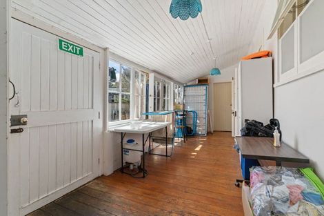 Photo of property in 63 Park Road, Carterton, 5713