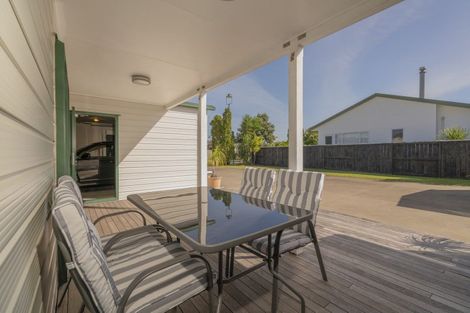 Photo of property in 31 Whitby Avenue, Whitianga, 3510