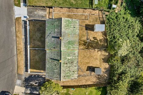 Photo of property in 3-5 York Place, Cannons Creek, Porirua, 5024