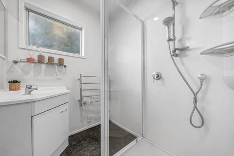 Photo of property in 2/27 Waimana Road, Conifer Grove, Takanini, 2112