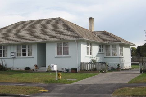 Photo of property in 25 Sare Crescent, Fairfield, Hamilton, 3214