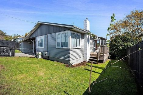 Photo of property in 162 Seaview Road, Westown, New Plymouth, 4310