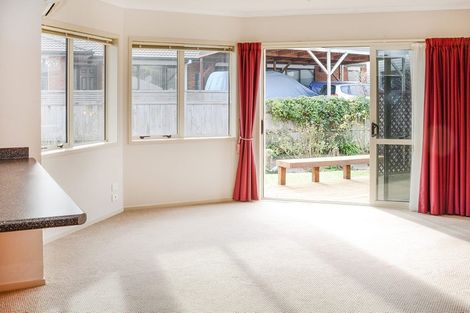 Photo of property in 41 Caulfield Place, Pukehangi, Rotorua, 3015