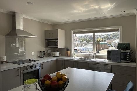 Photo of property in 33 Aparima Avenue, Miramar, Wellington, 6022