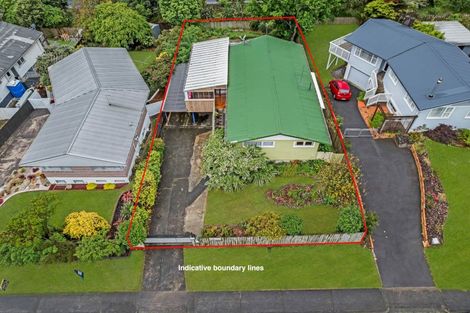 Photo of property in 22 Lawrence Crescent, Hillpark, Auckland, 2102
