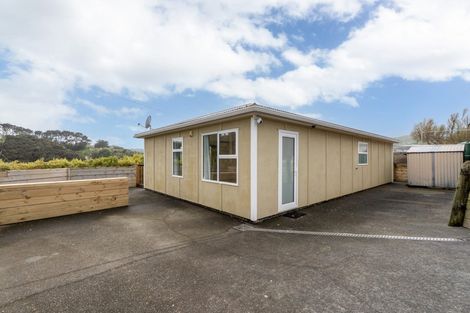 Photo of property in 9a Cheshire Street, Cannons Creek, Porirua, 5024