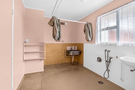 Photo of property in 2/104 Alma Road, Gonville, Whanganui, 4501