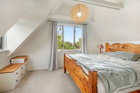 Photo of property in 51 Victoria Street, Oxford, 7430