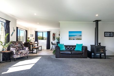 Photo of property in 63 Tachalls Road, Ward, Seddon, 7285