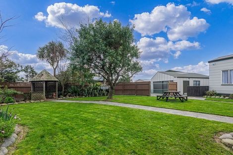 Photo of property in 31 Rosedale Crescent, Cloverlea, Palmerston North, 4412