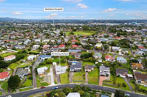Photo of property in 42 Tiroroa Avenue, Te Atatu South, Auckland, 0610