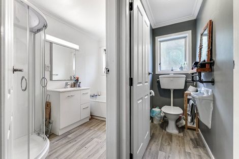 Photo of property in 3 Dillon Place, Hamilton East, Hamilton, 3216