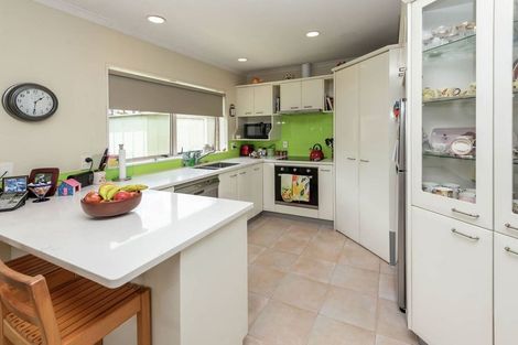 Photo of property in 47 Corta Bella Place, Golflands, Auckland, 2013