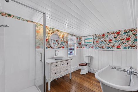 Photo of property in 42 Cameron Road, Bluff Hill, Napier, 4110