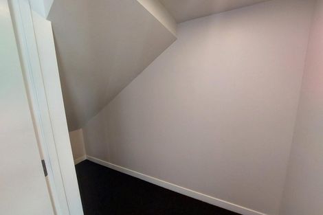 Photo of property in 1/10 Newington Road, Henderson, Auckland, 0612