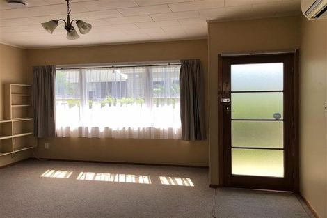 Photo of property in 2/210a Grove Road, Mayfair, Hastings, 4122