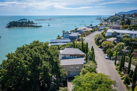 Photo of property in 28 The Cliffs, Britannia Heights, Nelson, 7010