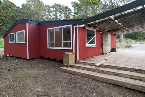 Photo of property in 581 Valley Road, Kaiwaka, 0573