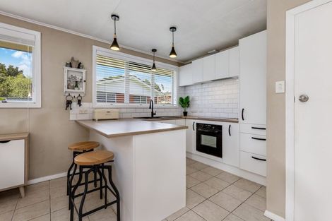 Photo of property in 3 Mccall Place, Opaheke, Papakura, 2113