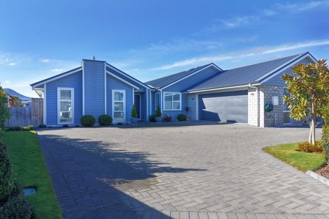 Photo of property in 13 Tuhua Close, Wharewaka, Taupo, 3330