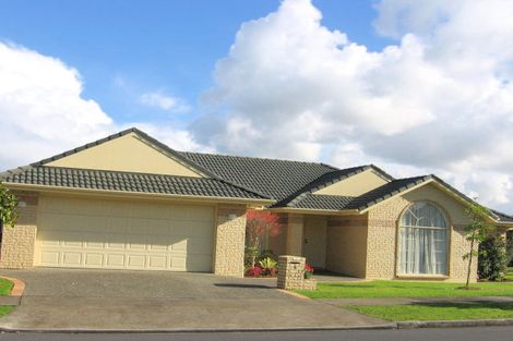 Photo of property in 6 Eaglemont Drive, East Tamaki Heights, Auckland, 2016