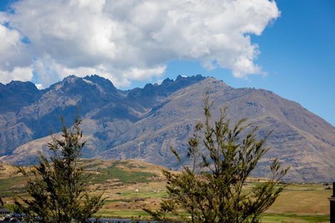 Photo of property in 2 Wanderer Lane, Jacks Point, Queenstown, 9371