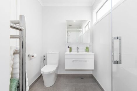 Photo of property in 60 Hokioi Drive, Kenepuru, Porirua, 5022