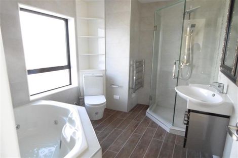 Photo of property in 39b Edgeworth Road, Glenfield, Auckland, 0629