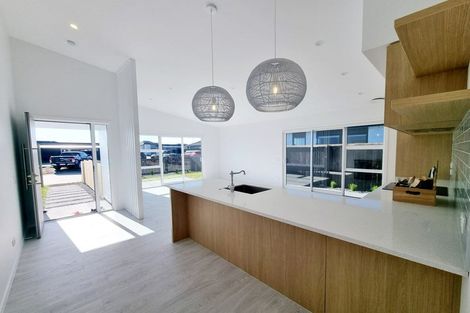 Photo of property in 4 Julie Lane, Papamoa, 3118