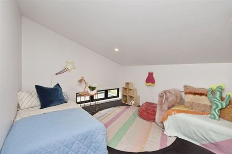 Photo of property in 6 Craigieburn Lane, Mount Pleasant, Christchurch, 8081