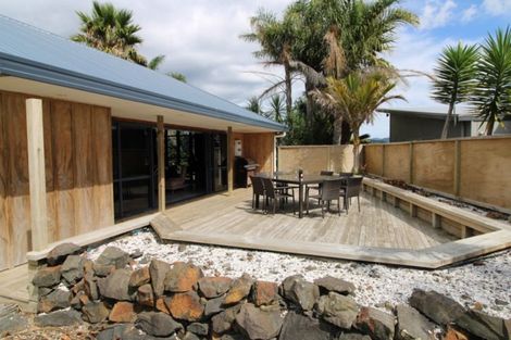 Photo of property in 502 Matarangi Drive, Matarangi, Whitianga, 3592