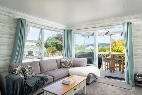 Photo of property in 38 Aubrey Crescent, Rainbow Point, Taupo, 3330