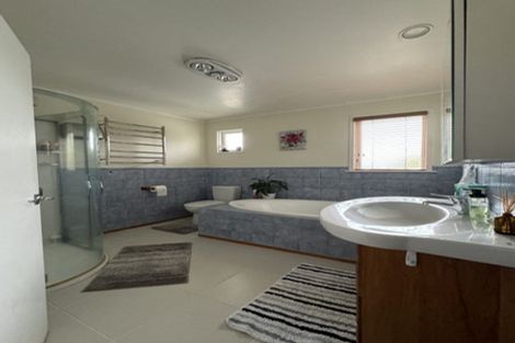 Photo of property in 29 Judkins Crescent, Cockle Bay, Auckland, 2014