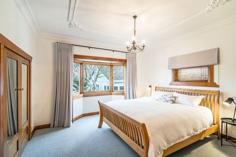 Photo of property in 256 Onewa Road, Birkenhead, Auckland, 0626