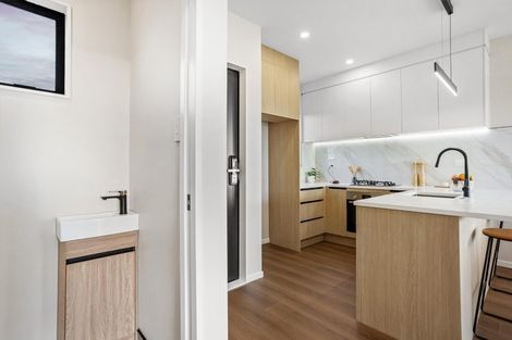 Photo of property in 10 Greenbrier Street, Westgate, 0814