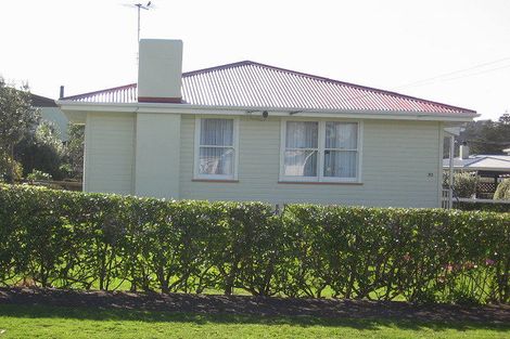 Photo of property in 30 Whanga Crescent, Titahi Bay, Porirua, 5022