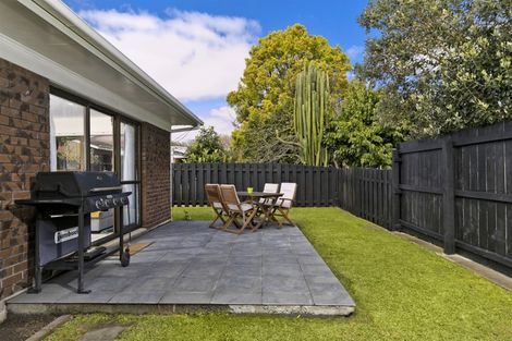 Photo of property in 1/4 Ti Nana Crescent, Henderson, Auckland, 0610
