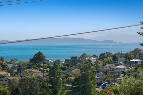 Photo of property in 12 Norfolk Road, Stanmore Bay, Whangaparaoa, 0932