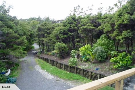 Photo of property in 52 Tinopai Road, Titirangi, Auckland, 0604