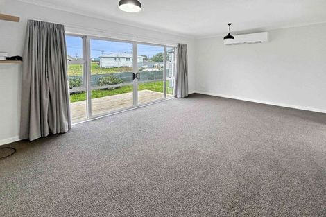 Photo of property in 79a Ngatai Street, Manaia, 4612