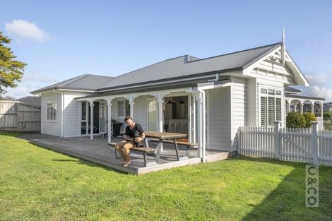 Photo of property in 33 Ara Kakara Avenue, Huapai, Kumeu, 0810
