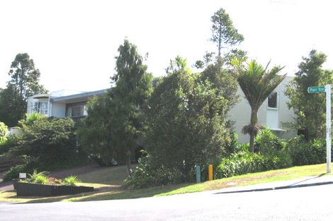 Photo of property in 3/86 Seaview Road, Castor Bay, Auckland, 0620